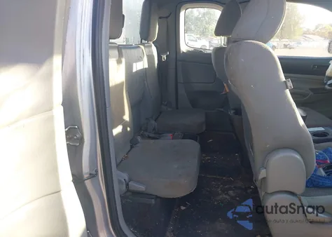 2014 Toyota Tacoma z USA, uszkodzony, nr VIN 5TFUX4EN3EX026275